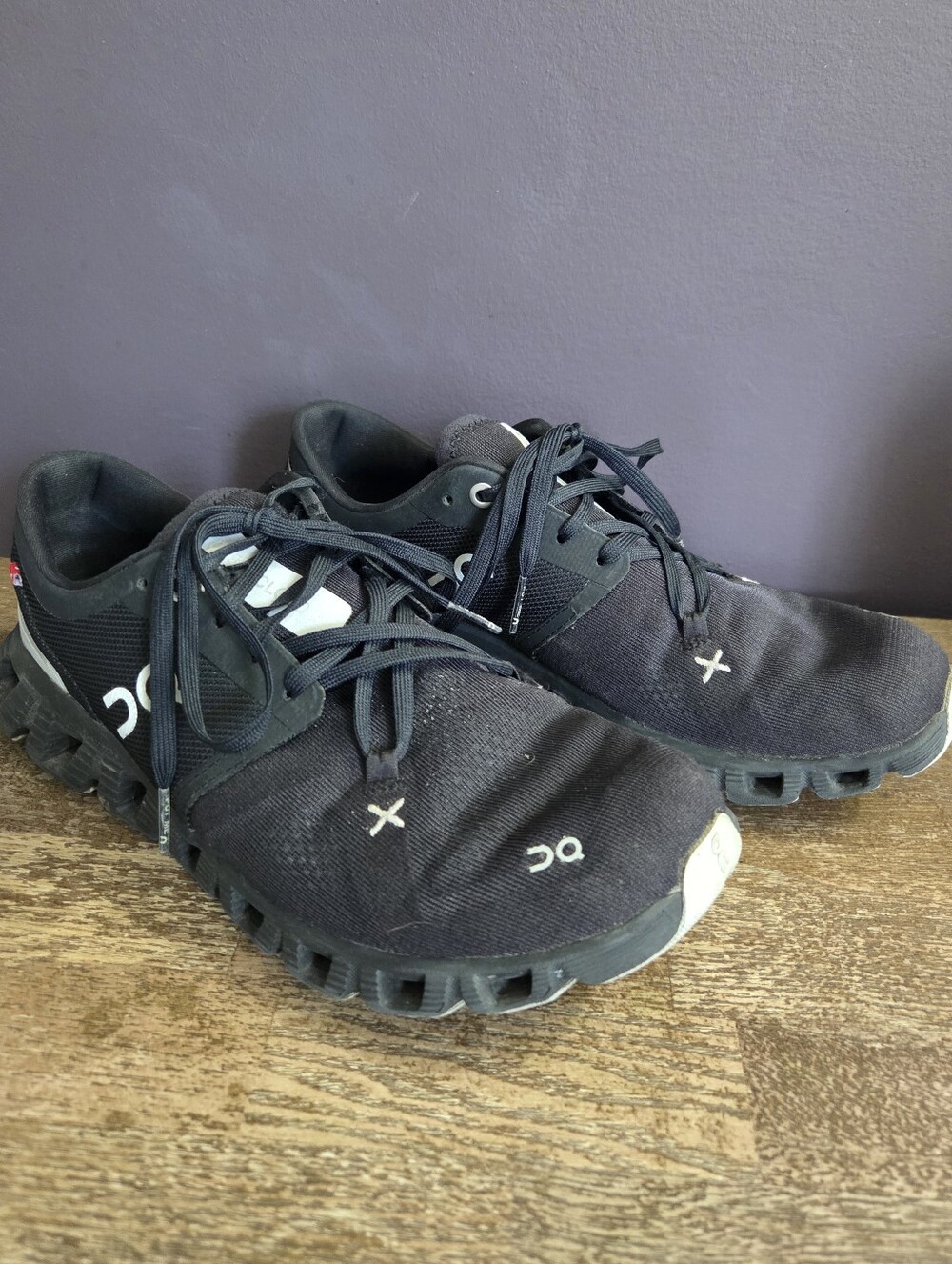 On Cloud Running Shoes Sz.8.5